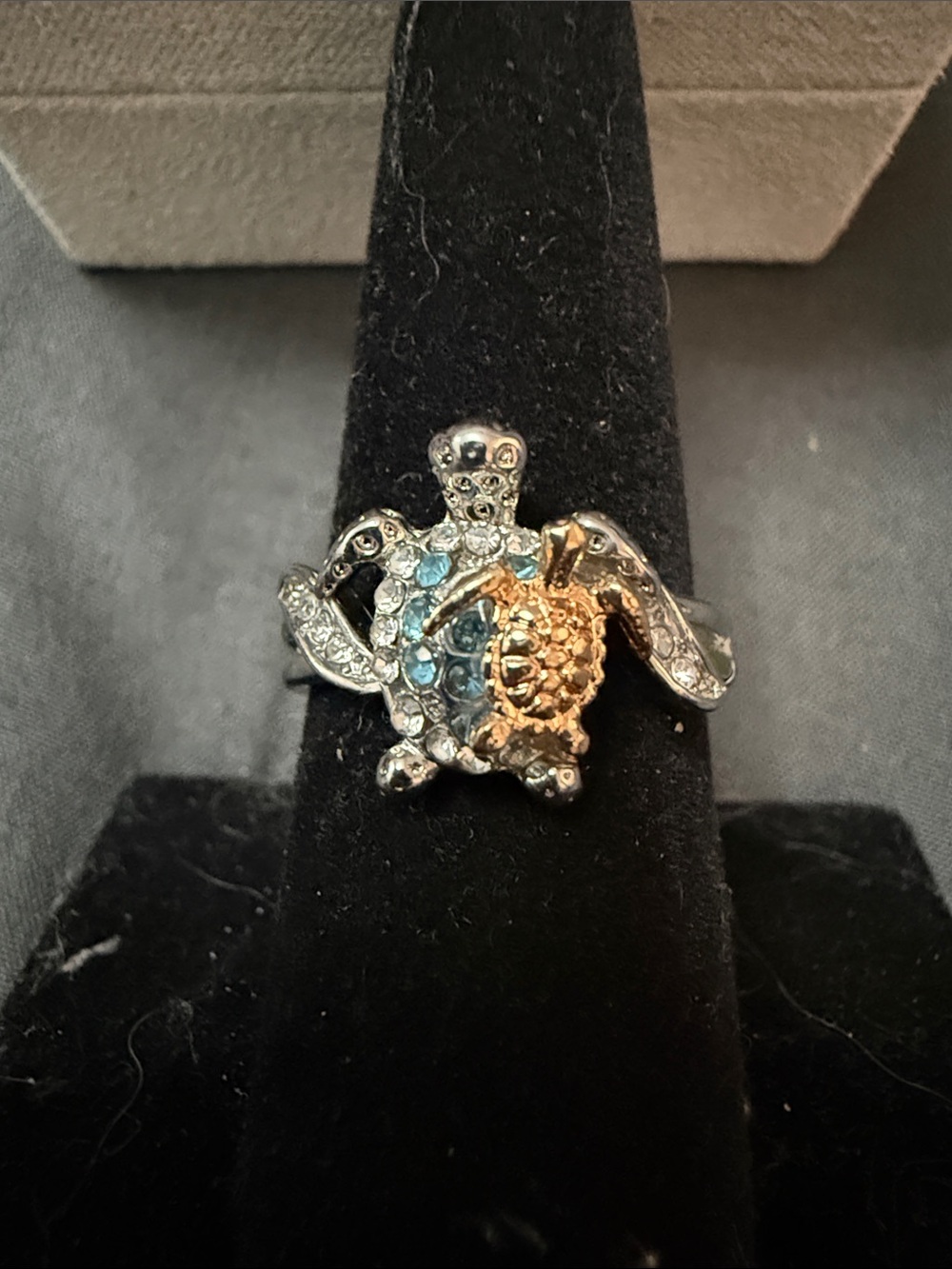 925 Mom loves you forever turtle ring